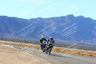 media/Jan-09-2022-SoCal Trackdays (Sun) [[2b1fec8404]]/Turn 8 (1045am)/